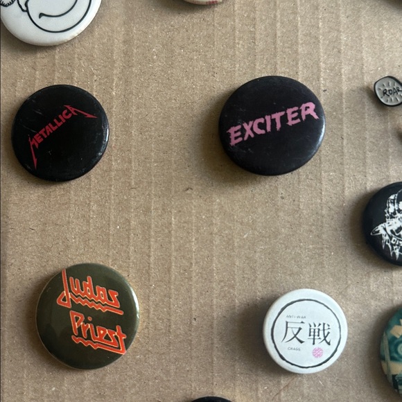 Assorted Graphic bundle  Pins Collection - Picture 10 of 13